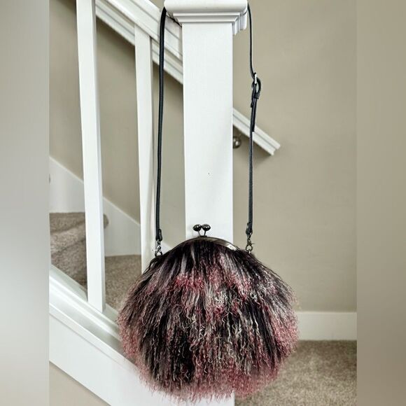 Handmade Gradient Color Real Mongolian Lamb Fur Kisslock Shoulder Bag/Crossbody - Picture 4 of 14